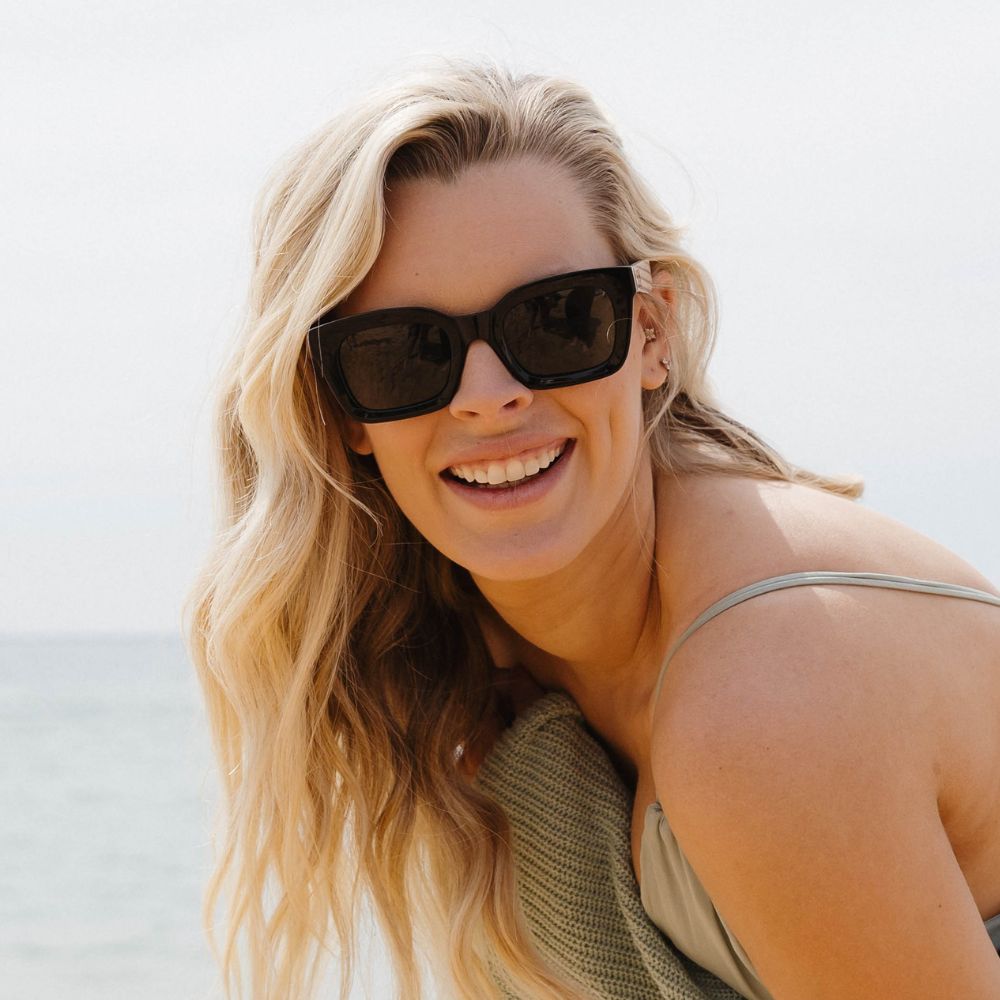 ZAHRA MIDNIGHT l Khaki Polarised Lens l Walnut Arms