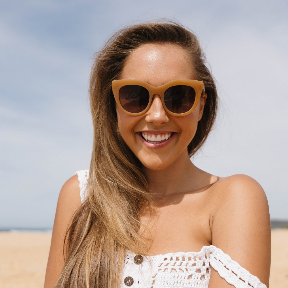 MILLA CARAMEL Brown Gradient Lens l Walnut Arms - Soek Fashion Eyewear Australia