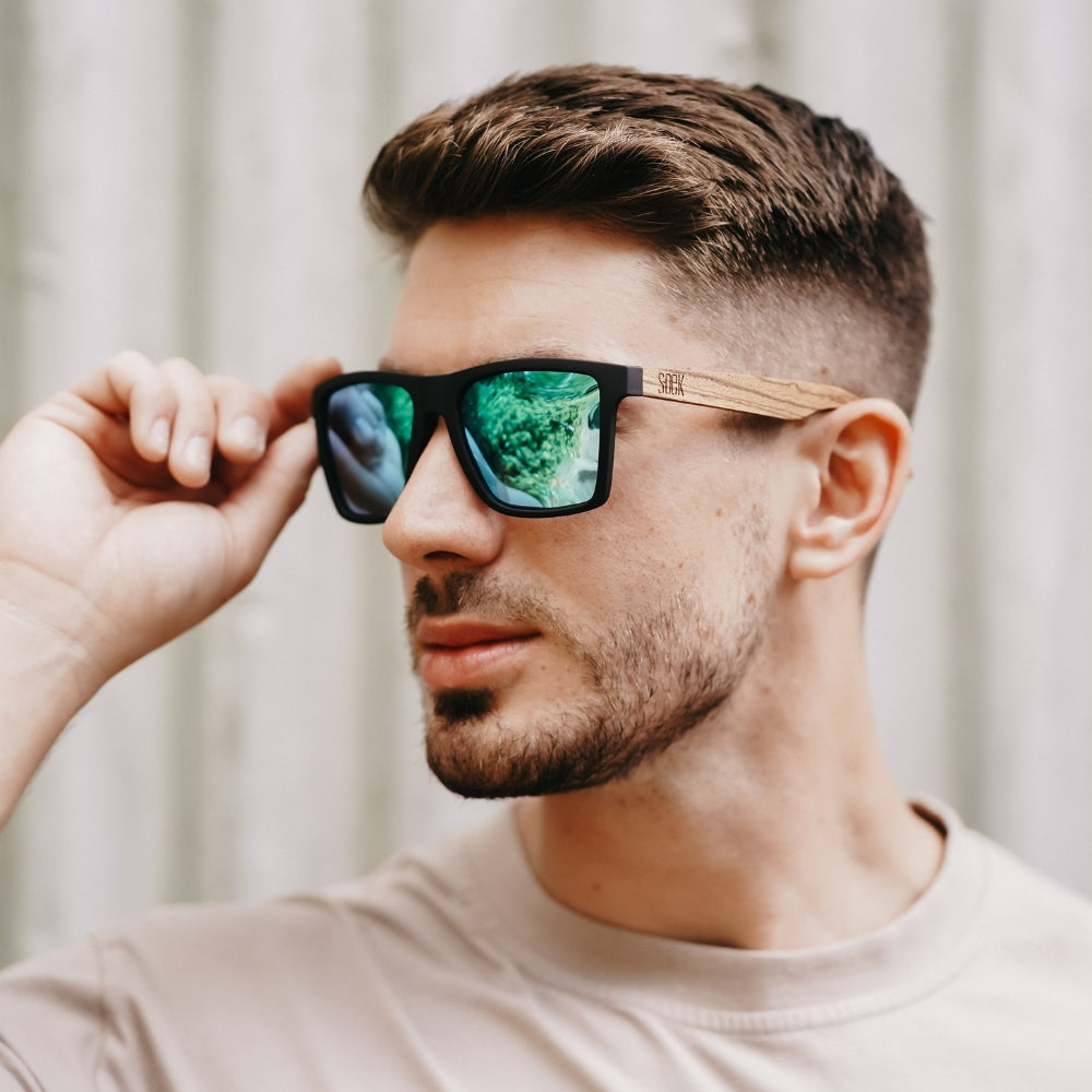 FORRESTERS Blue Reflective Lens l Walnut Arms