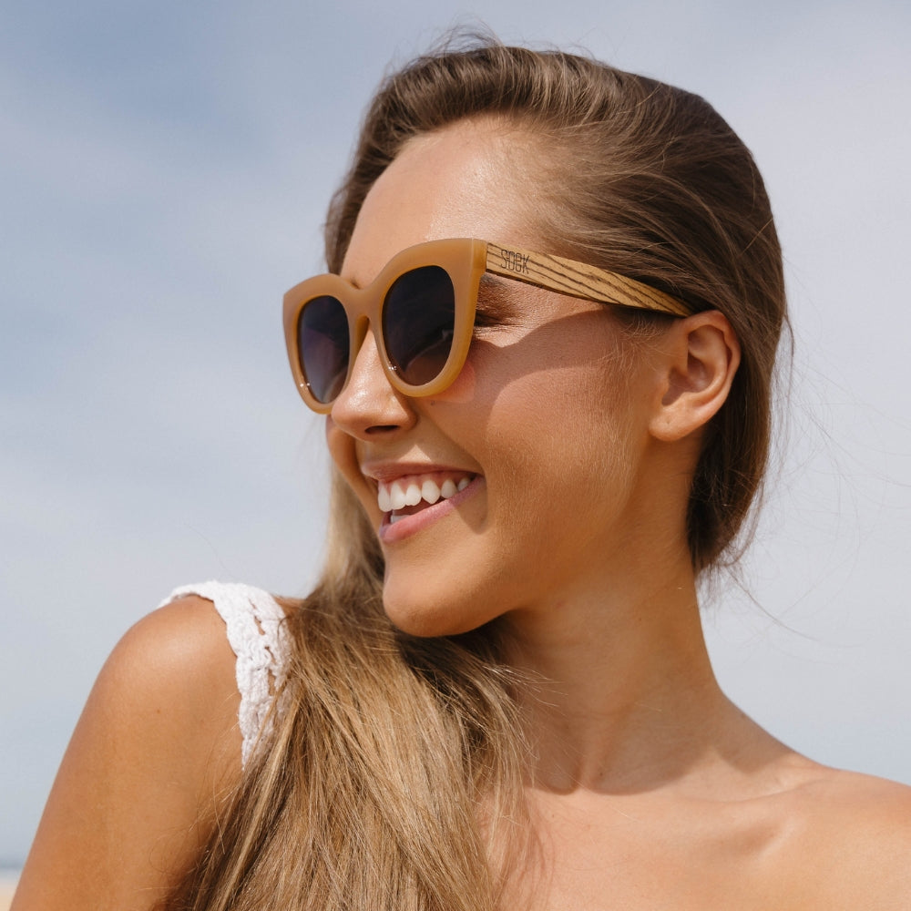 MILLA CARAMEL Brown Gradient Lens l Walnut Arms - Soek Fashion Eyewear Australia