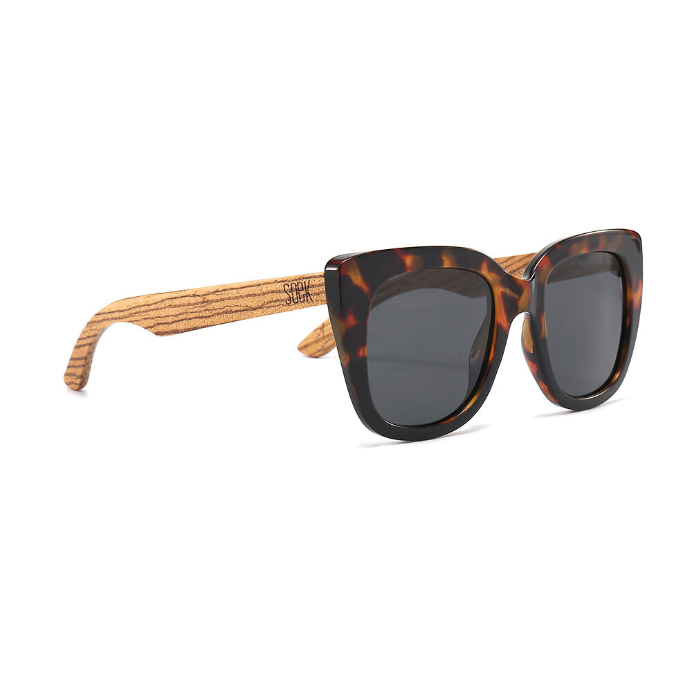 RIVIERA TOFFEE Black Graduated Lens l Walnut Arms