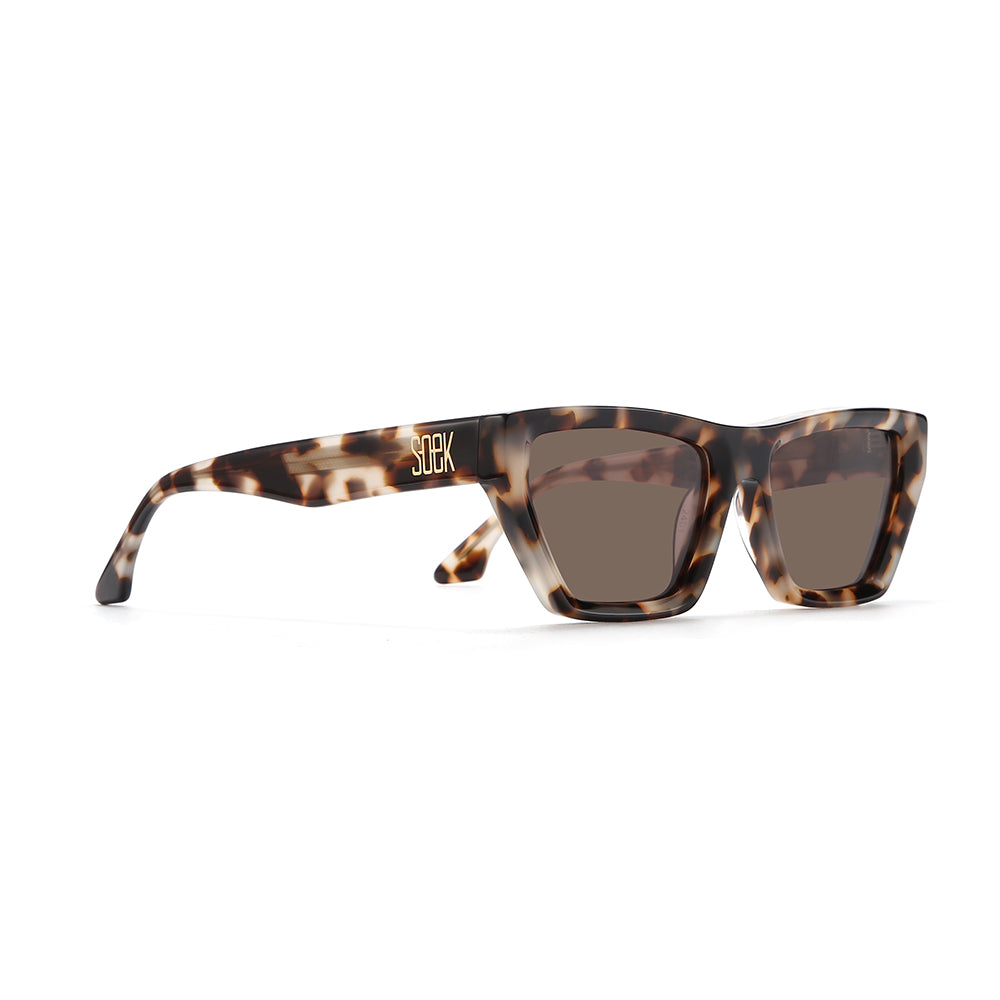 BEYOND SANDSTONE l Plastic Free Sunglasses l Black Polarised Lens - Soek Fashion Eyewear Australia