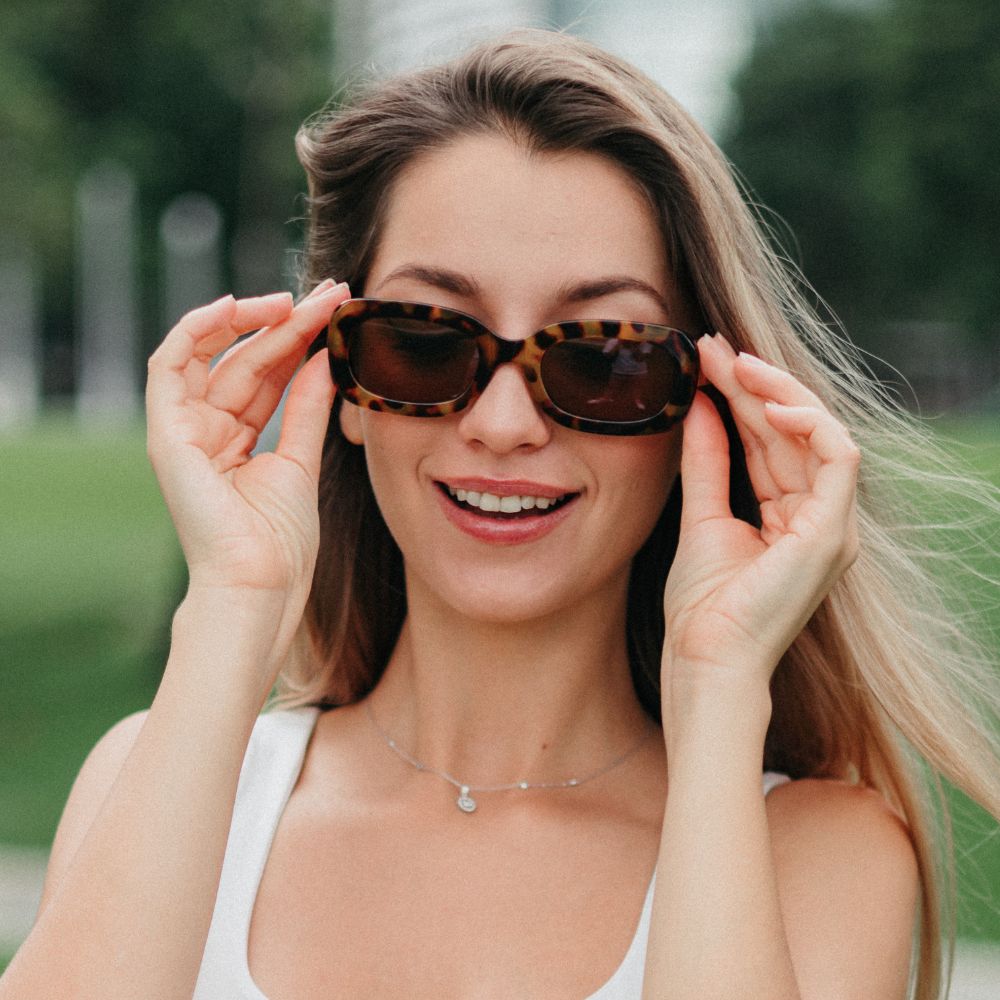 VIBE TOFFEE TORT l Black Polarised Lens l White Maple Arms - Soek Fashion Eyewear Australia