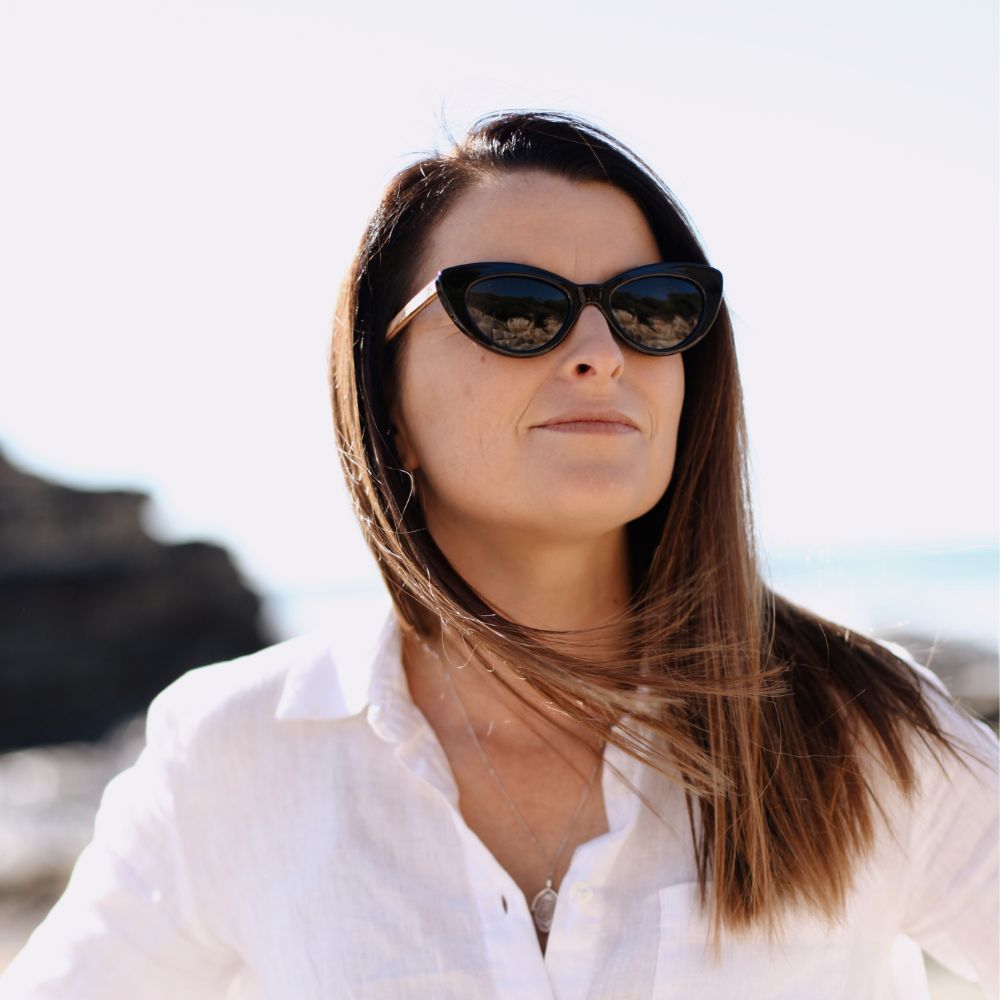 SAVANNAH MIDNIGHT Black Gradient Lens l Walnut Arms - Soek Fashion Eyewear New Zealand